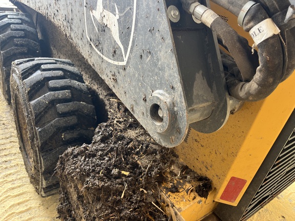 2024 John Deere 320G Skid Steer Loader