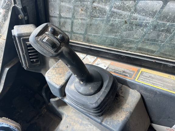 2024 John Deere 320G Skid Steer Loader