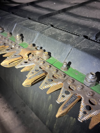 2020 John Deere 745FD Header Combine