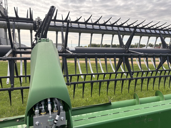 2020 John Deere 745FD Header Combine