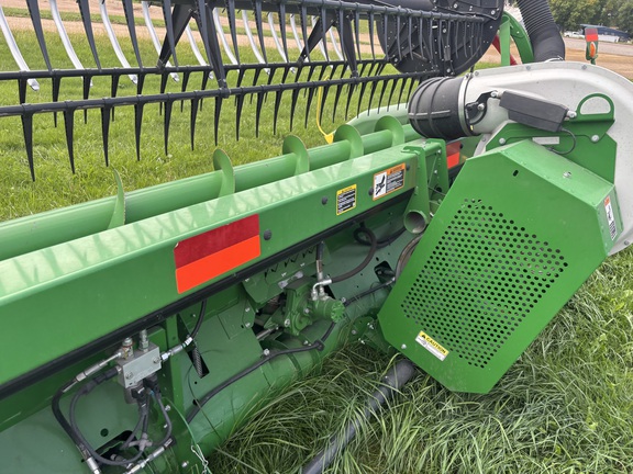 2020 John Deere 745FD Header Combine