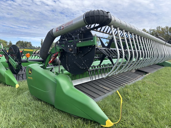 2020 John Deere 745FD Header Combine