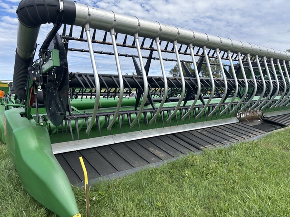2020 John Deere 745FD Header Combine