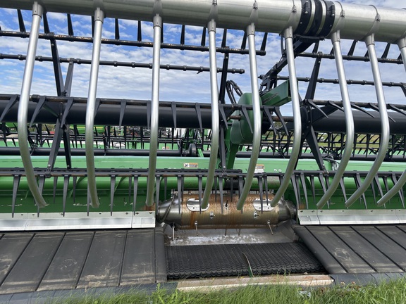 2020 John Deere 745FD Header Combine