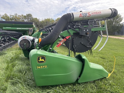 2020 John Deere 745FD Header Combine