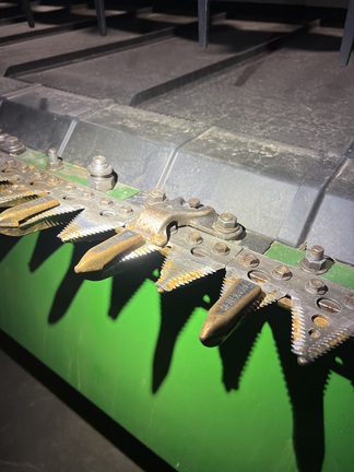 2020 John Deere 745FD Header Combine