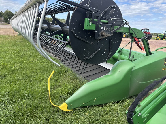 2020 John Deere 745FD Header Combine