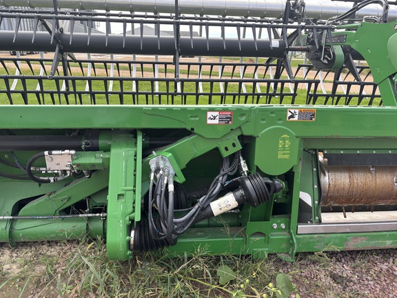 2020 John Deere 745FD Header Combine