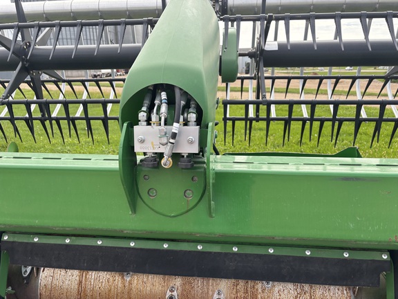 2020 John Deere 745FD Header Combine