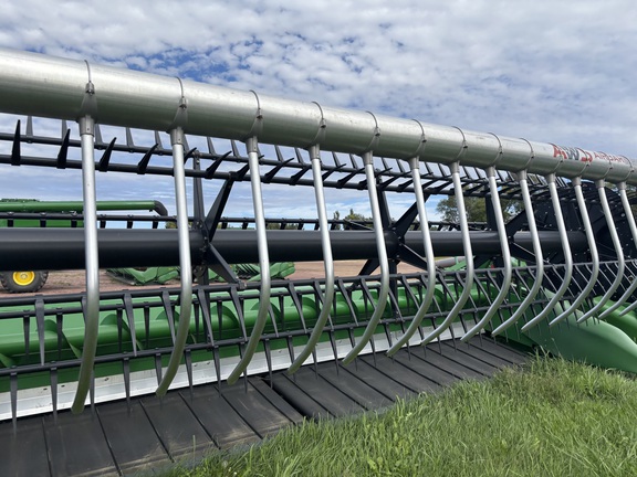 2020 John Deere 745FD Header Combine