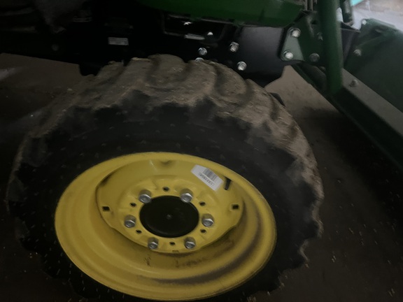 2025 John Deere 2032R Tractor Compact