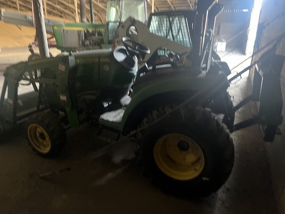 2025 John Deere 2032R Tractor Compact