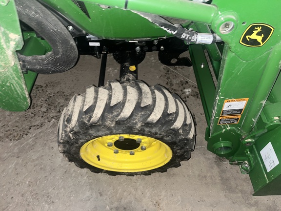 2025 John Deere 2032R Tractor Compact