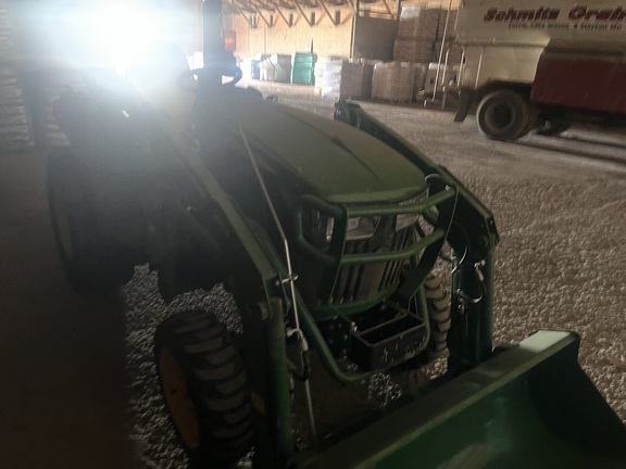 2025 John Deere 2032R Tractor Compact