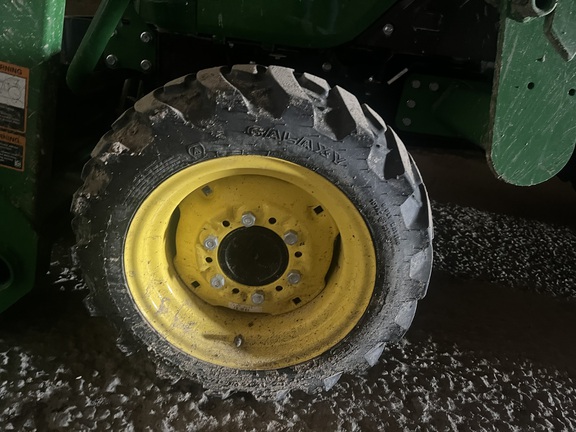 2025 John Deere 2032R Tractor Compact