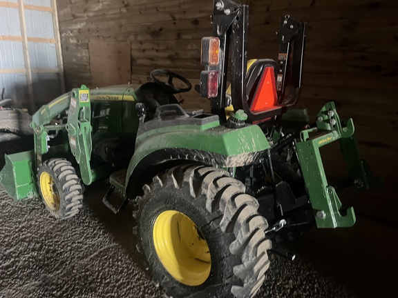 2025 John Deere 2032R Tractor Compact