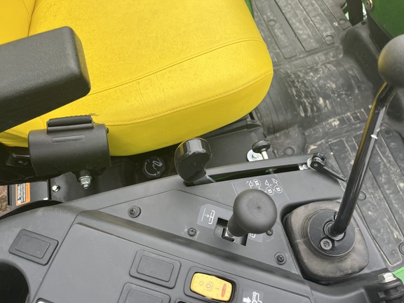 2025 John Deere 2032R Tractor Compact