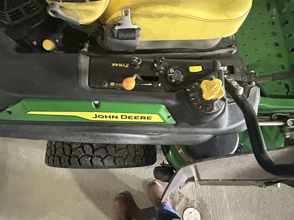 2024 John Deere Z930M Mower/Zero Turn