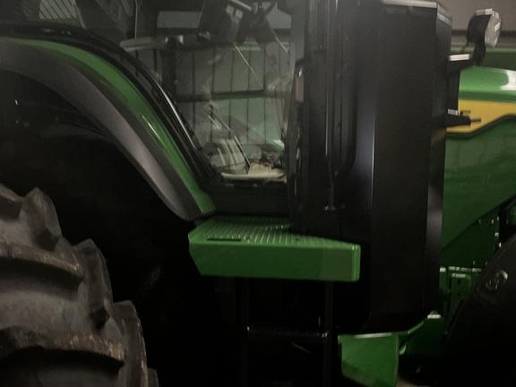 2025 John Deere 8R 370 Tractor