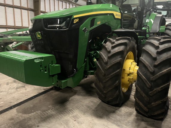 2025 John Deere 8R 370 Tractor