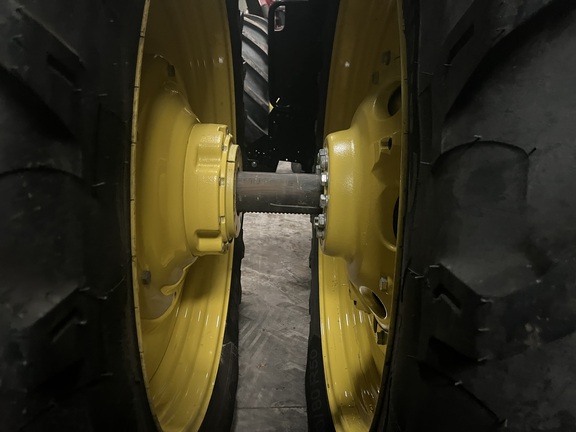 2025 John Deere 8R 370 Tractor