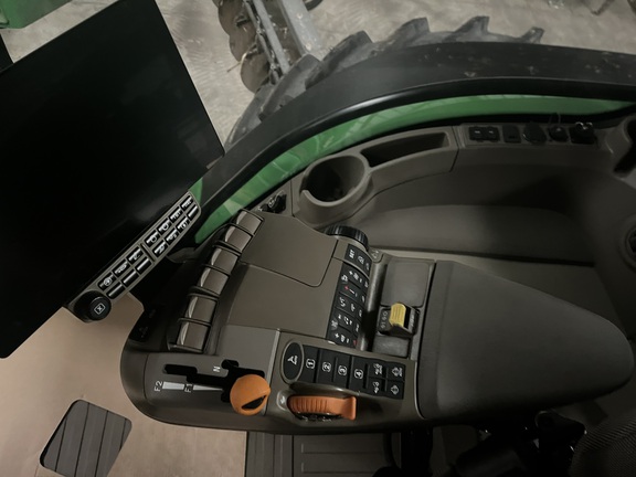 2025 John Deere 8R 370 Tractor