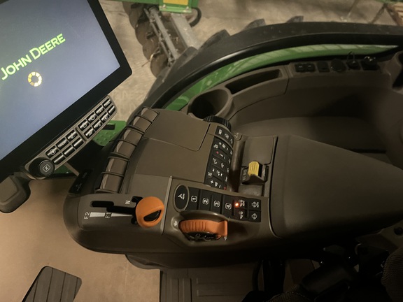 2025 John Deere 8R 370 Tractor