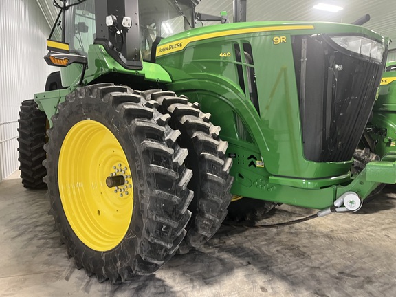 2025 John Deere 9R 440 Tractor 4WD