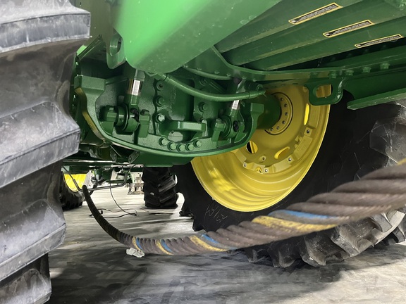 2025 John Deere 9R 440 Tractor 4WD