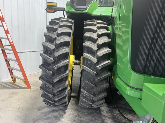 2025 John Deere 9R 440 Tractor 4WD