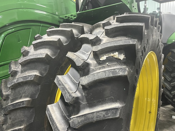 2025 John Deere 9R 440 Tractor 4WD