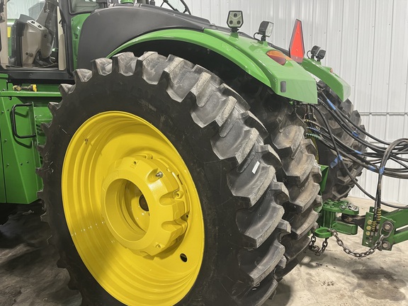 2025 John Deere 9R 440 Tractor 4WD