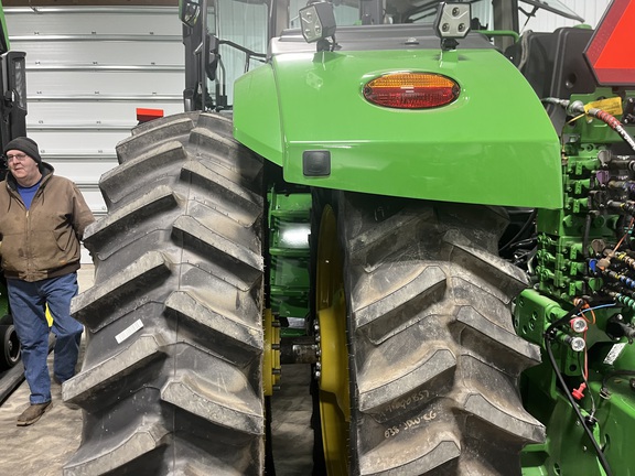 2025 John Deere 9R 440 Tractor 4WD