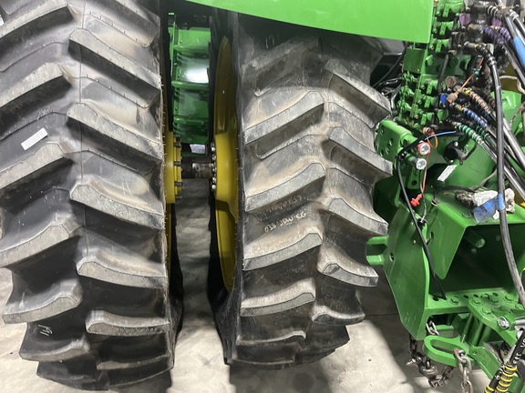 2025 John Deere 9R 440 Tractor 4WD