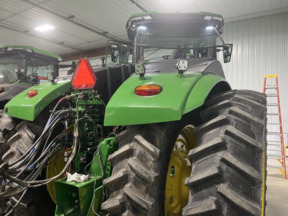 2025 John Deere 9R 440 Tractor 4WD