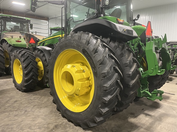 2025 John Deere 8R 370 Tractor