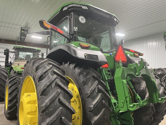 2025 John Deere 8R 370 Tractor