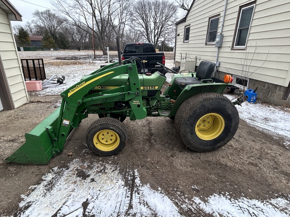 1983 John Deere 750 Tractor Compact