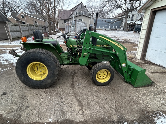 1983 John Deere 750 Tractor Compact