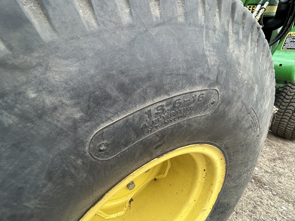 1983 John Deere 750 Tractor Compact