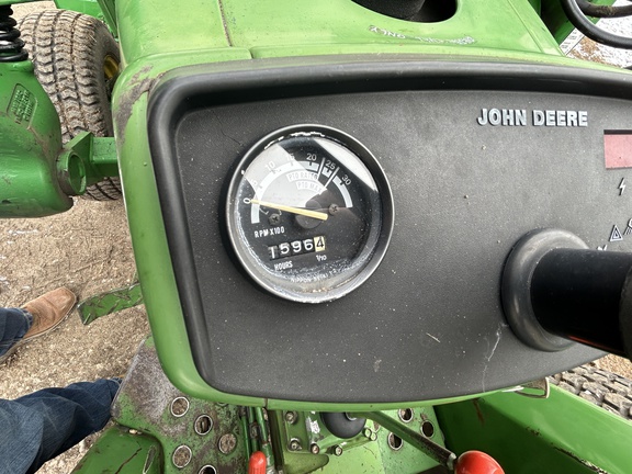 1983 John Deere 750 Tractor Compact