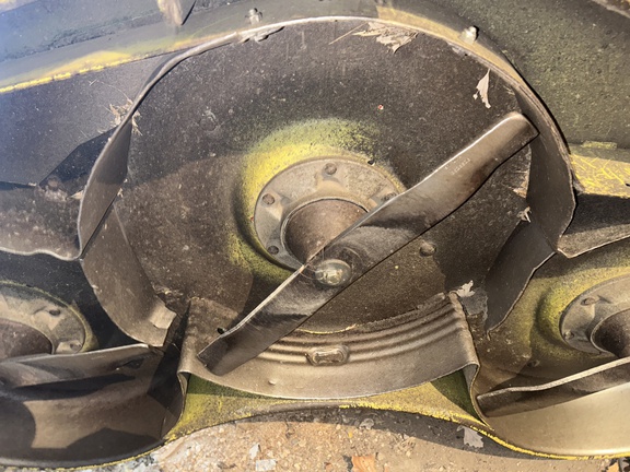 2022 John Deere X734 Garden Tractor