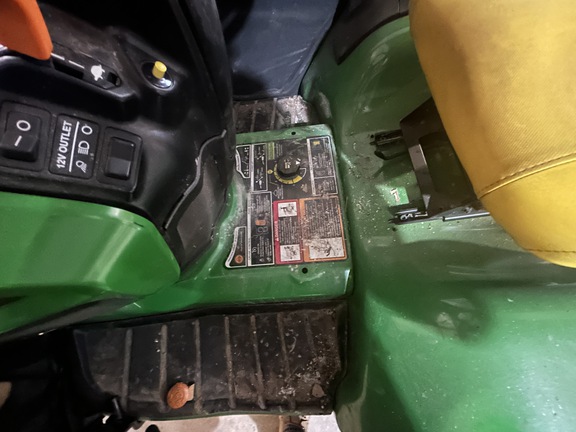 2022 John Deere X734 Garden Tractor