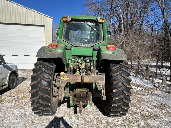2010 John Deere 7530 Premium Tractor