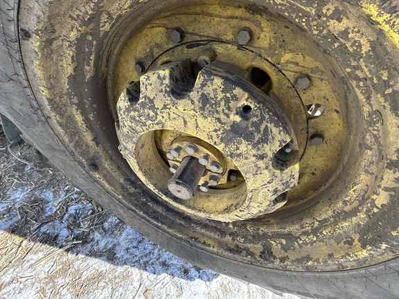 2010 John Deere 7530 Premium Tractor