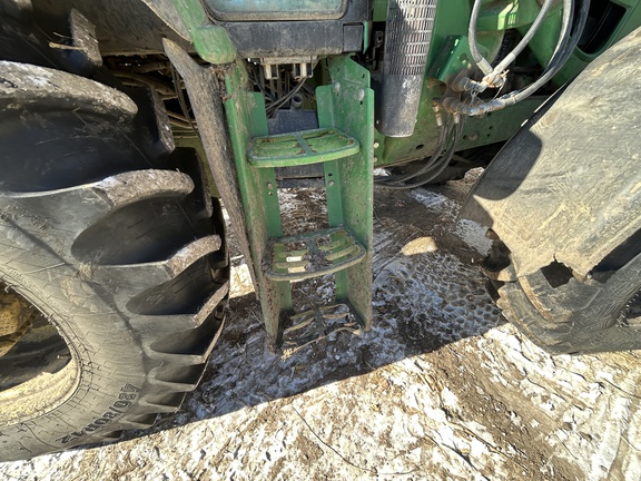 2010 John Deere 7530 Premium Tractor