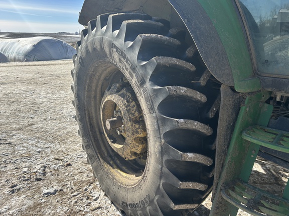2010 John Deere 7530 Premium Tractor