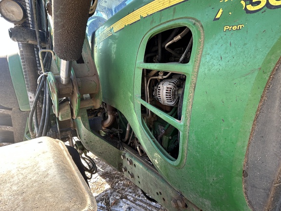 2010 John Deere 7530 Premium Tractor