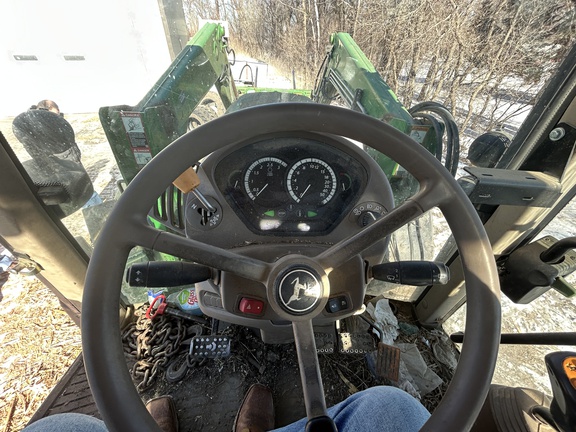 2010 John Deere 7530 Premium Tractor