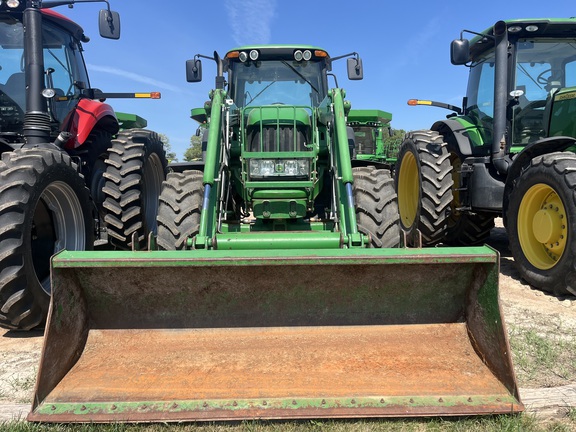 2010 John Deere 7530 Premium Tractor